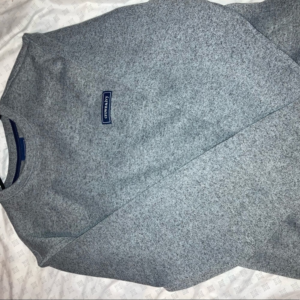 Crewneck sweater